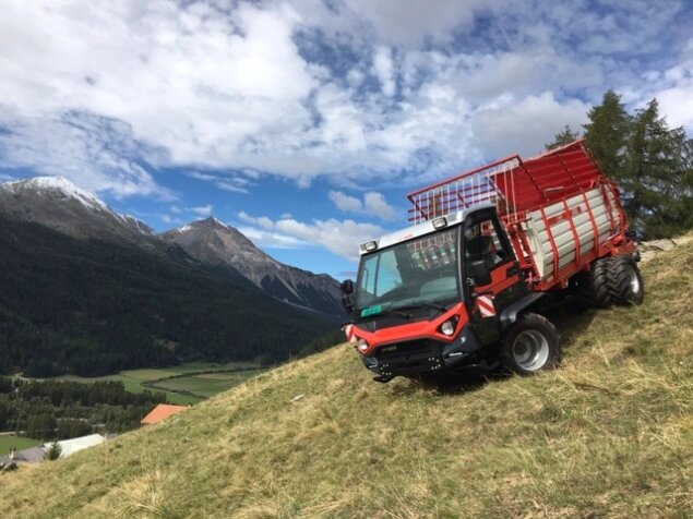 Der TP 410 in seinem Element am Hang.