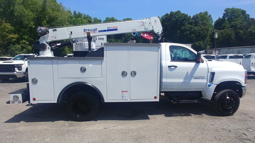 Master Mechanic body with Crane/VANAIR installed ready for delivery