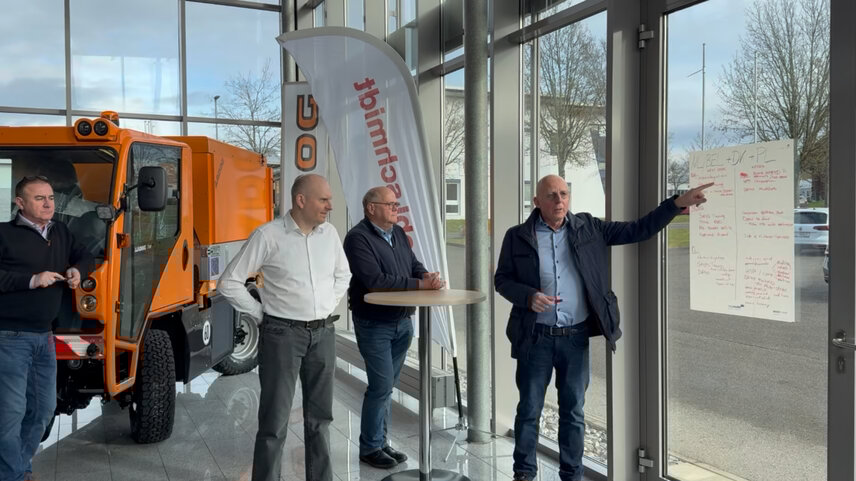 Exchange and discussion between the heads of our local sales and service companies.