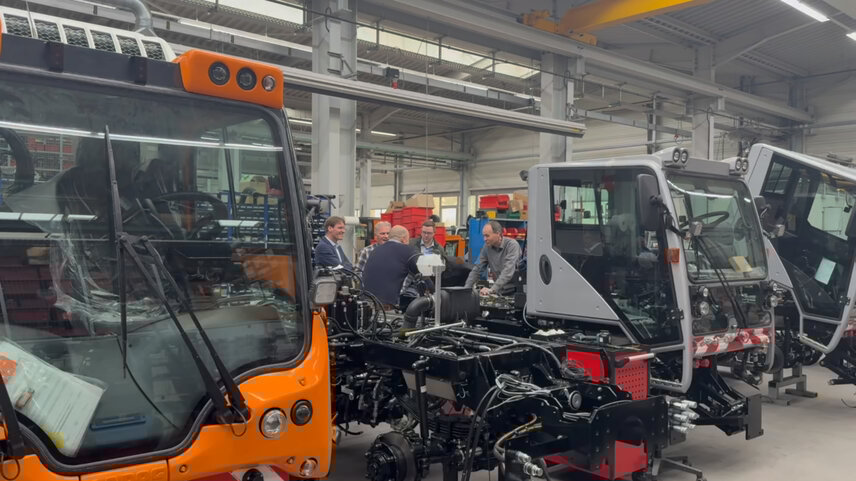 View into the assembly hall of Ladog LADOG-Fahrzeugbau u. Vertriebs-GmbH in Zell am Harmersbach (Germany)