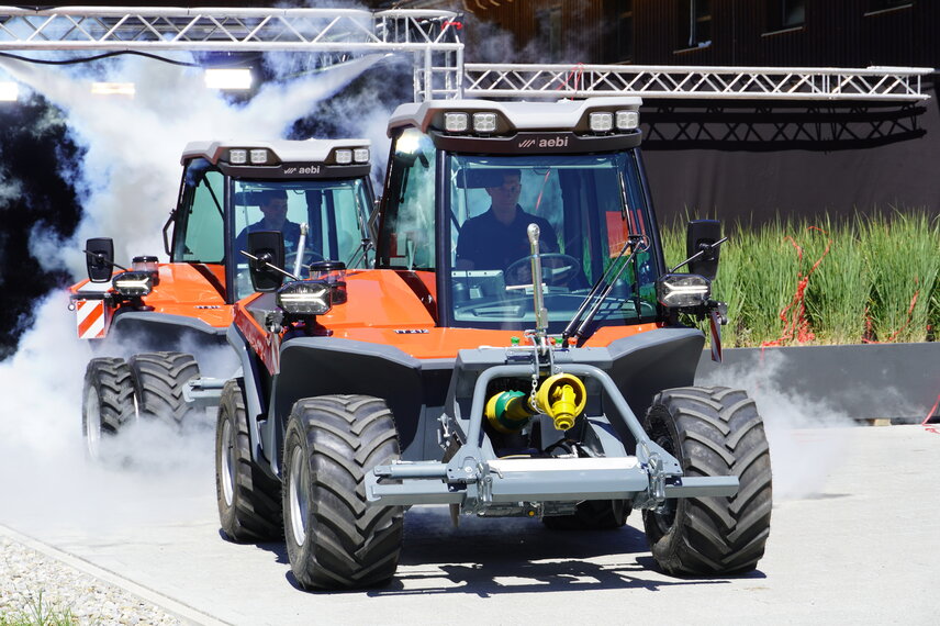 The new Aebi TT 212 celebrated its world premiere on Alp Blüemlisberg.