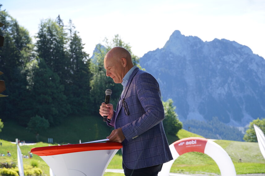 Group CEO Barend Fruithof opened the anniversary event.