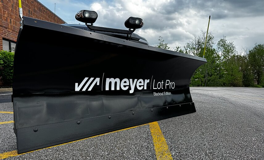 De Lot Pro Blackout Edition biedt prestaties van professionele kwaliteit, gecombineerd met een opvallend ontwerp dat ervoor zorgt dat hij op de bouwplaats meteen in het oog springt.