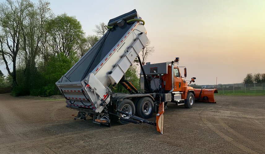 Cada equipamiento de Towmaster se diseña como un sistema completo, que integra la carrocería, el sistema hidráulico, los mandos y la iluminación.