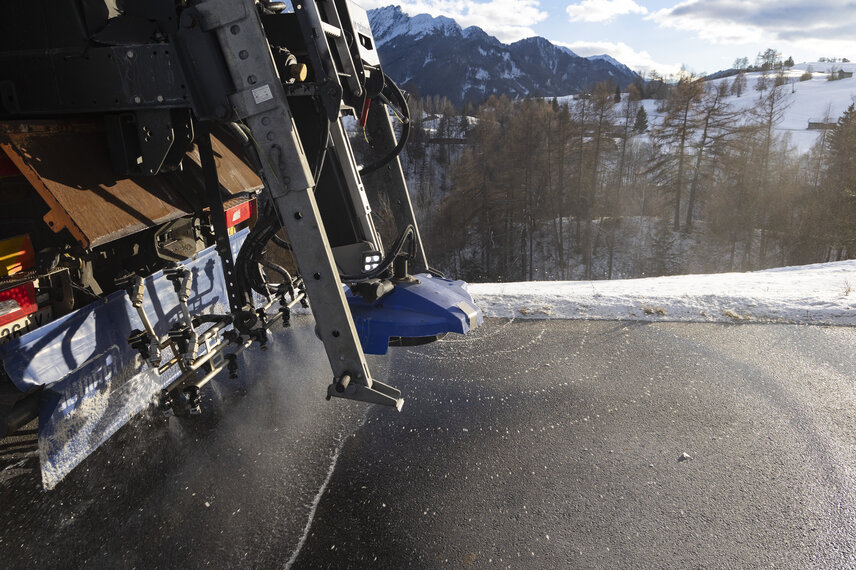 FS 30, 50, 70 ou 100. La Stratos Combi Soliq Flex épand n'importe quelle quantité de saumure. 