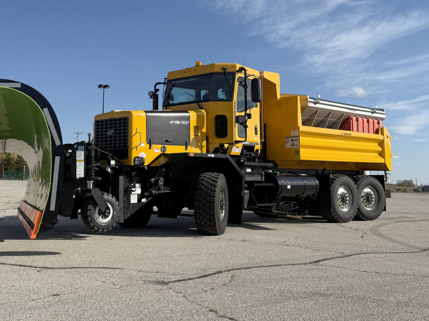 Uczcząc dziedzictwo P-Series Oshkosh i jednocześnie wprowadzając innowacje, model MB6P zapewnia niezawodność, wszechstronność i konstrukcję zorientowaną na operatora, idealną do nowoczesnych prac zimowych.