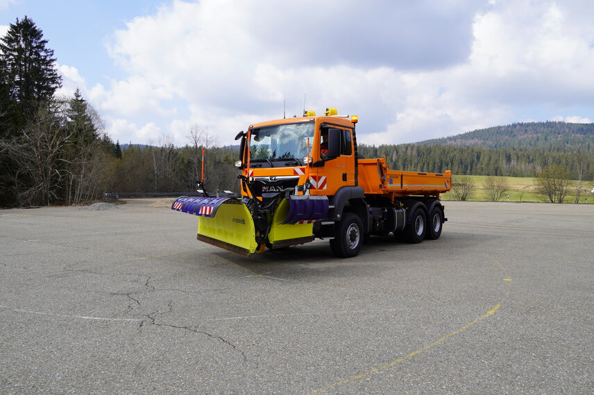 The Tarron HP-2W in transport position.