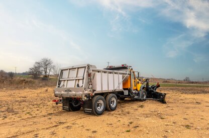 Monroe | Tailgate Spreaders