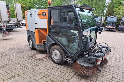 Schmidt | Multigo 150 Kompaktkehrmaschine
